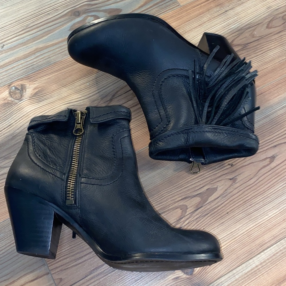 SALE 🎉 Sam Edleman Louie Fringe Black Leather booties size 10 - Picture 6 of 13